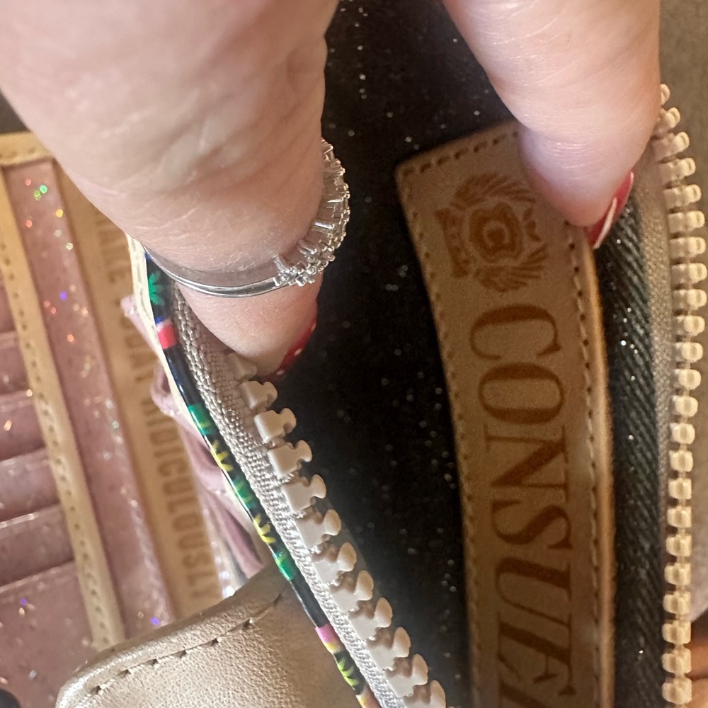 Consuela wallet